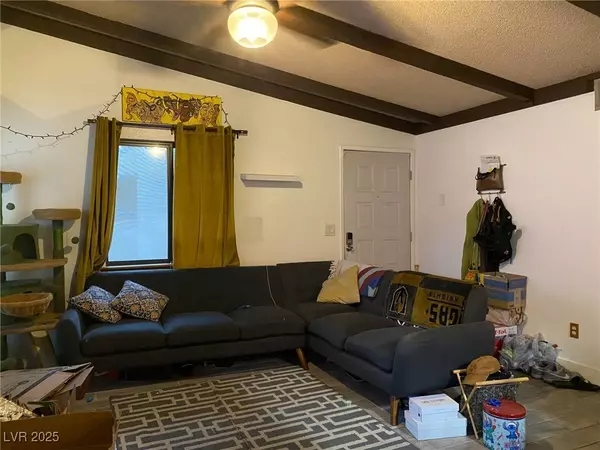 4748 Obannon DR #C, Las Vegas, NV 89102