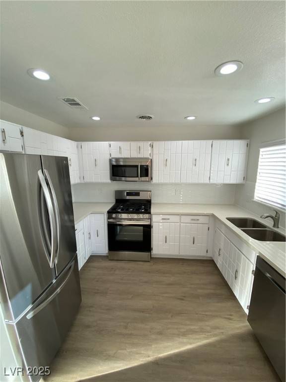 Las Vegas, NV 89145,7409 Bagdad CT