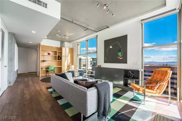 Las Vegas, NV 89101,353 E Bonneville AVE #1004
