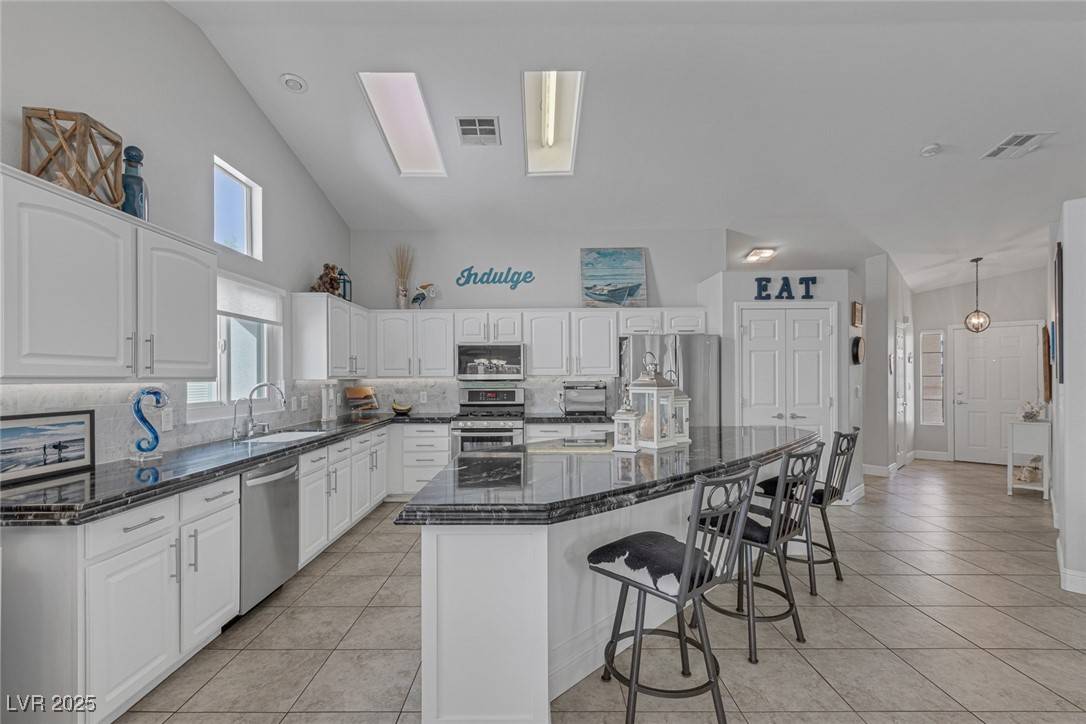 5205 Molveno CT, Las Vegas, NV 89130
