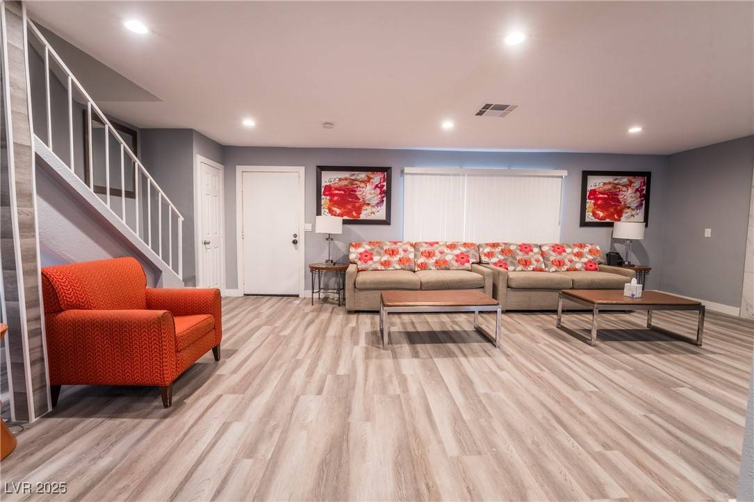 Las Vegas, NV 89115,3955 Savoy CT