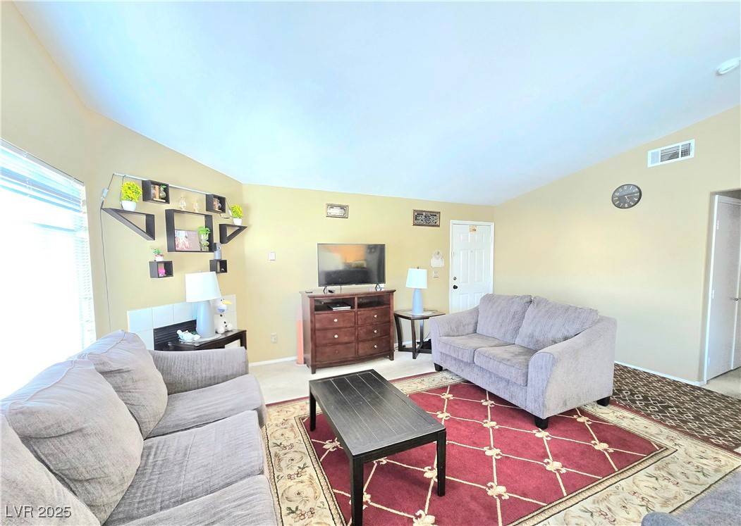 350 S Durango DR #220, Las Vegas, NV 89145