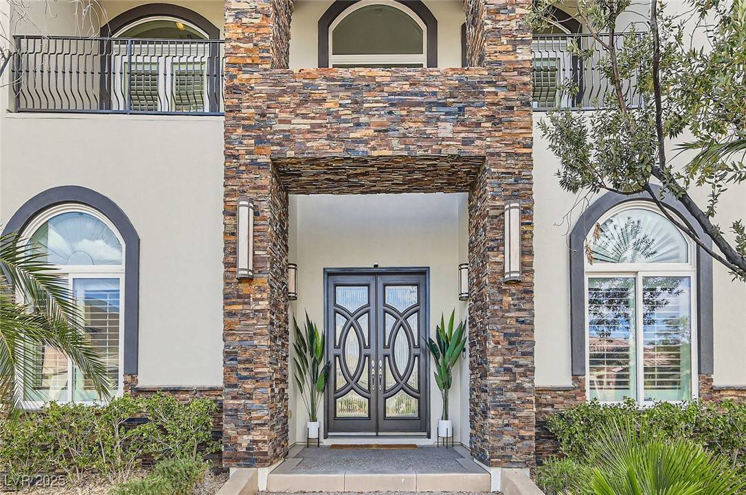 Las Vegas, NV 89149,5367 Secluded Brook CT