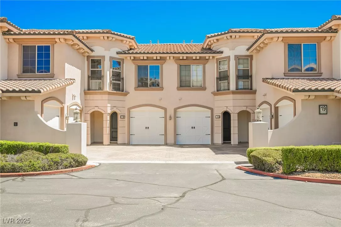 Henderson, NV 89011,19 Via Visione #102