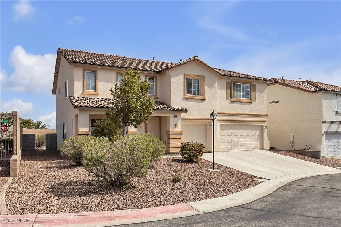 Las Vegas, NV 89129,10508 Waking Cloud AVE