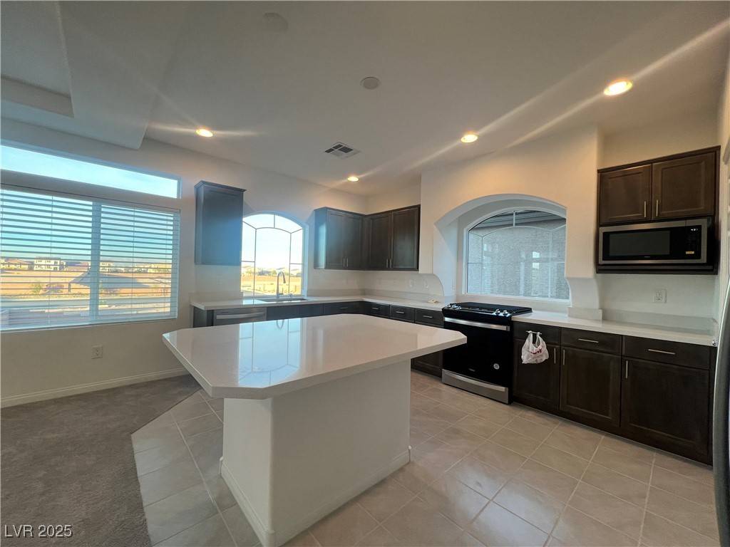 Las Vegas, NV 89141,5872 Aurora Gold AVE