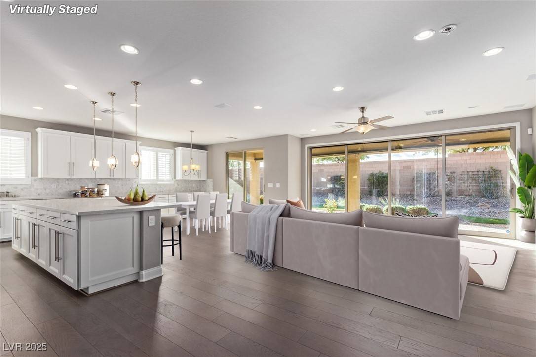 8797 Pinley Spring ST, Las Vegas, NV 89113