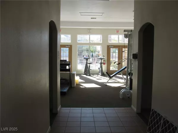 Las Vegas, NV 89147,8139 Retriever AVE