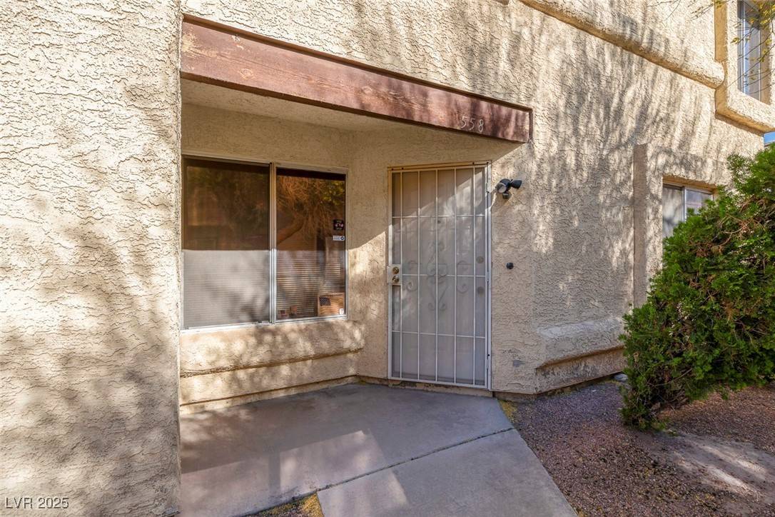 Henderson, NV 89011,558 Kristin LN