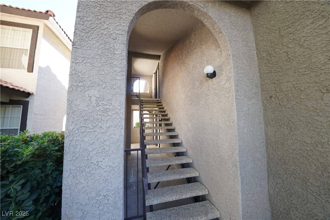 Las Vegas, NV 89117,2606 S Durango DR #264