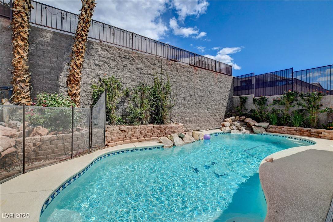 2078 Wildwood Lake ST, Henderson, NV 89052