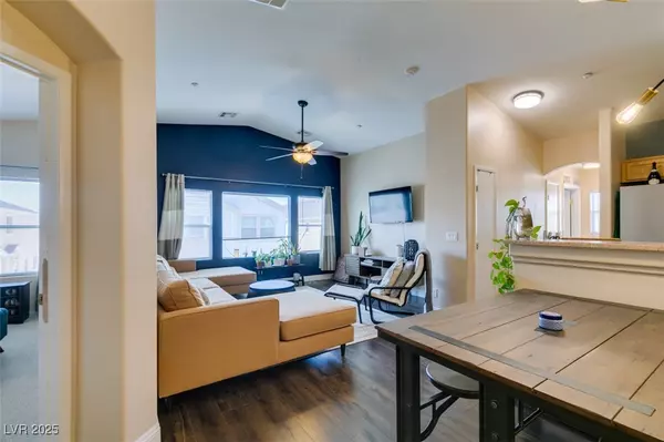 Las Vegas, NV 89122,6576 Buster Brown AVE #101