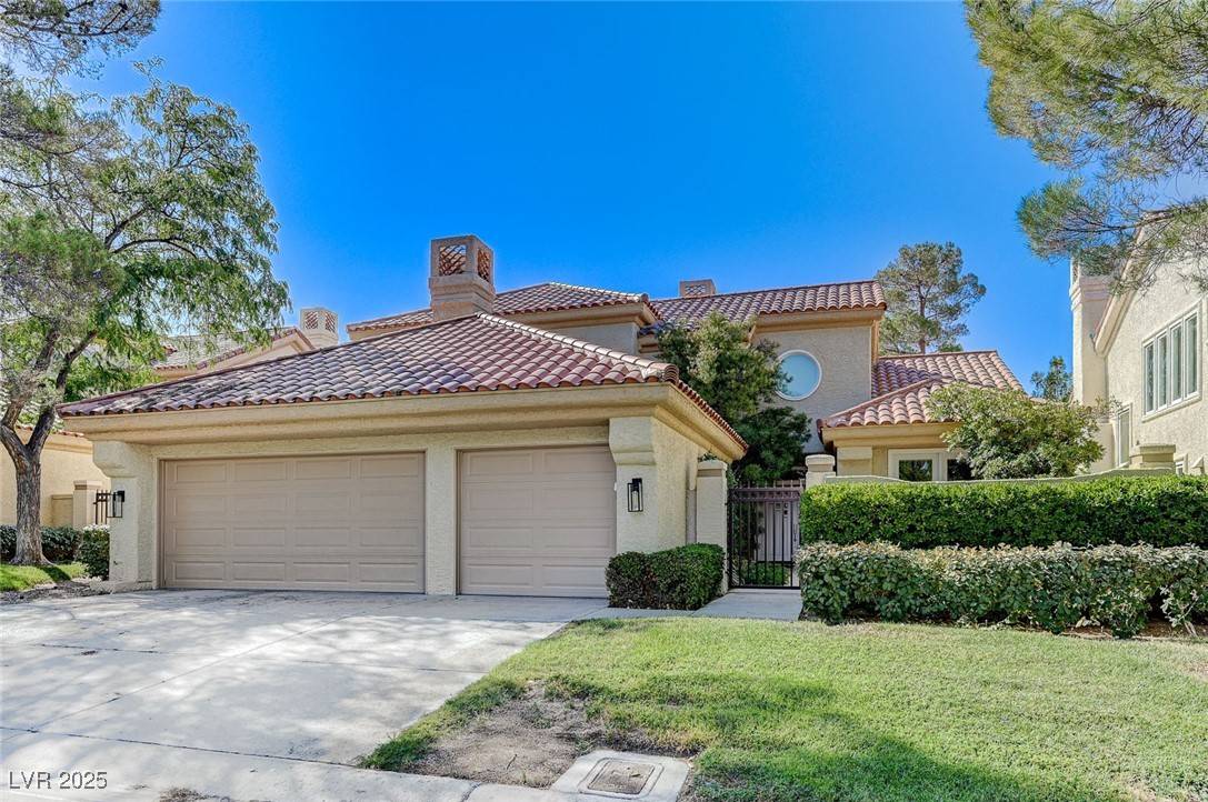 8121 Castle Pines AVE, Las Vegas, NV 89113