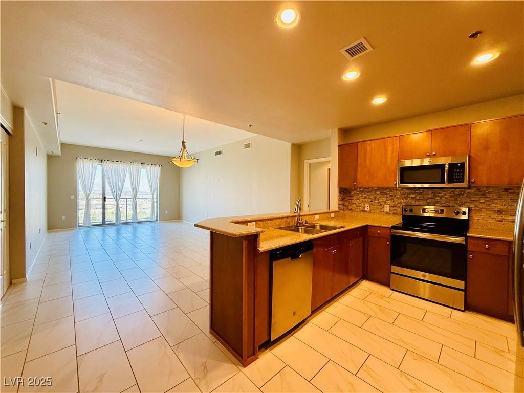 Las Vegas, NV 89123,8255 Las Vegas BLVD #1520