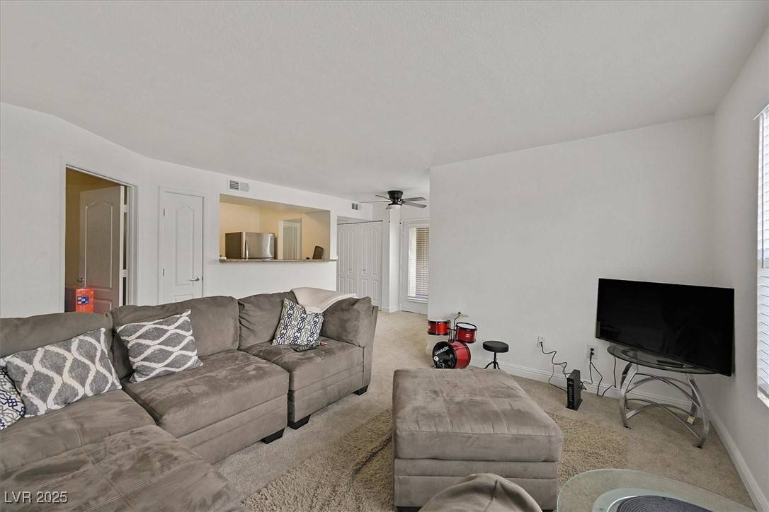 Las Vegas, NV 89118,5055 W Hacienda AVE #1136