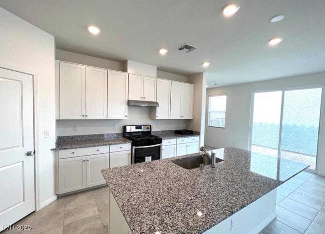 Las Vegas, NV 89121,2970 Saltillo LN