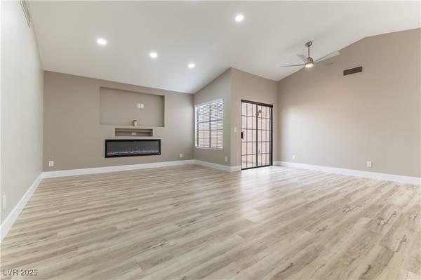Henderson, NV 89014,368 Legacy DR