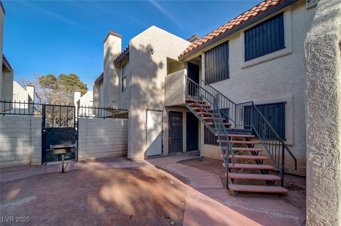 2120 Venus ST #D, North Las Vegas, NV 89030