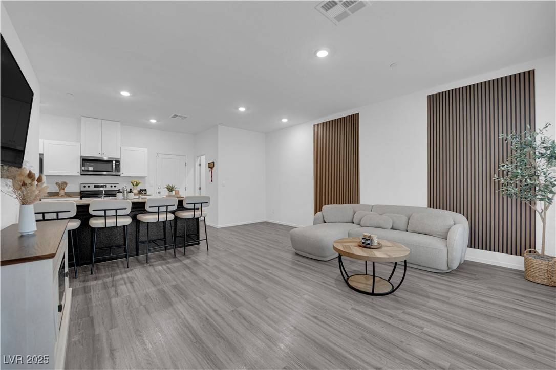 Henderson, NV 89002,471 Secret Cove CT