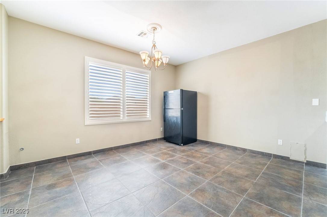 Henderson, NV 89012,100 Samantha Rose ST