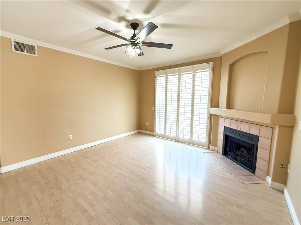 Las Vegas, NV 89104,1300 S Arlington ST #202