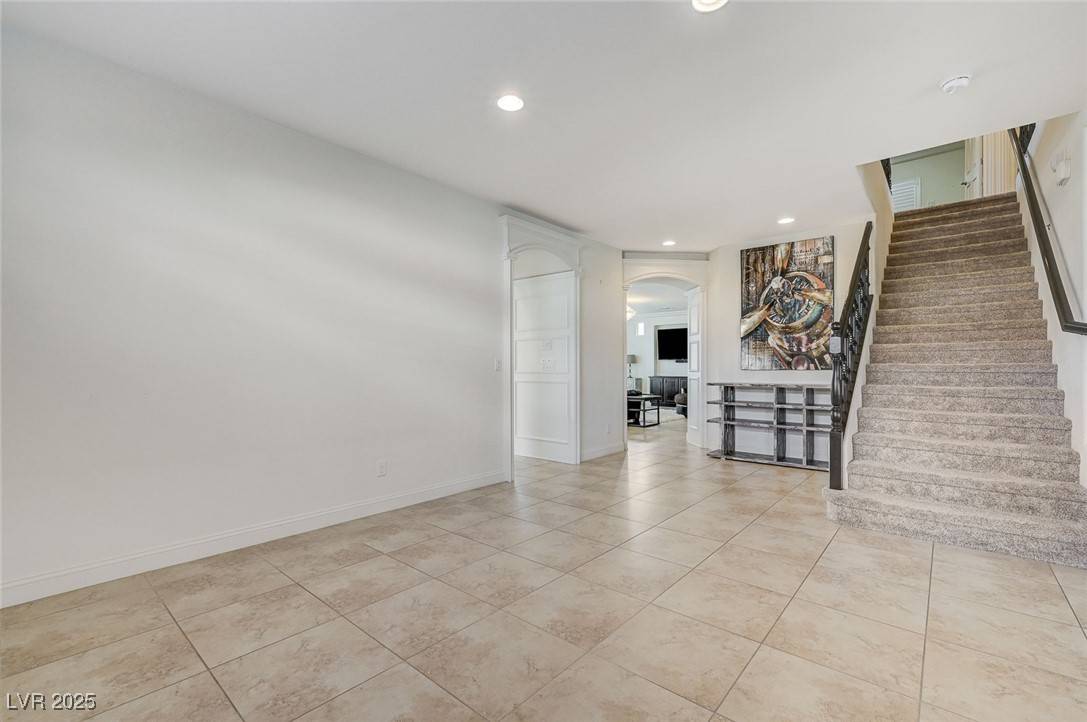Las Vegas, NV 89139,6205 Windy Oaks CT