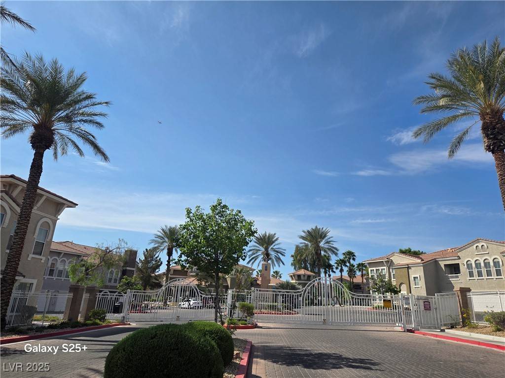Las Vegas, NV 89147,9975 Peace WAY #1113