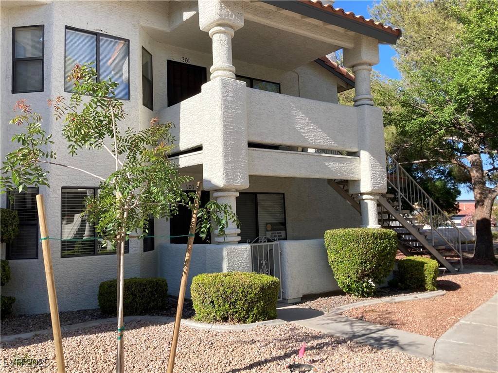 2704 Otter Creek CT #101, Las Vegas, NV 89117
