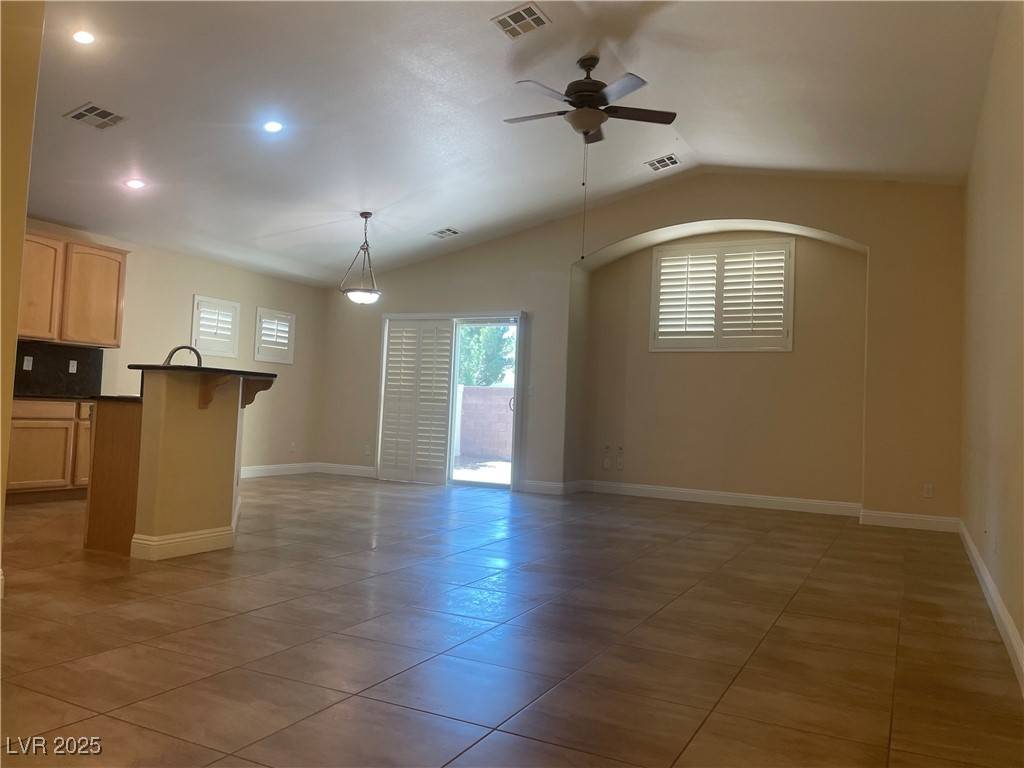 North Las Vegas, NV 89081,3217 Denvers Dream AVE