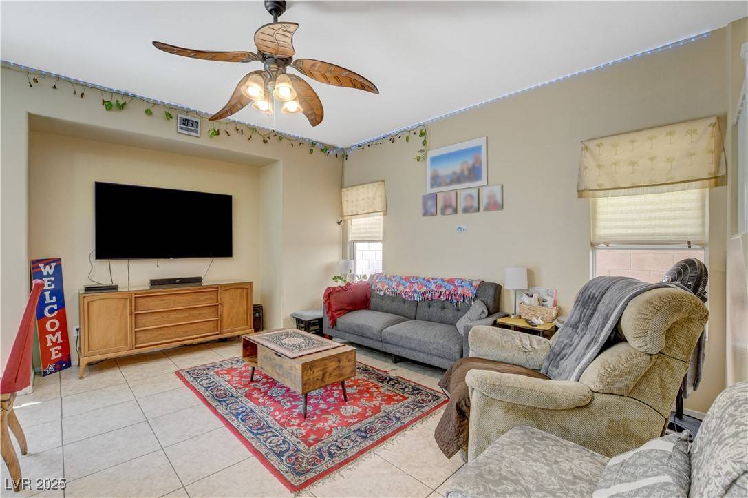 North Las Vegas, NV 89081,1007 Shades End AVE