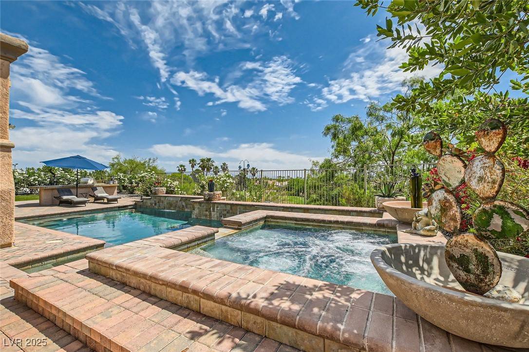 4980 Pensier ST, Las Vegas, NV 89135