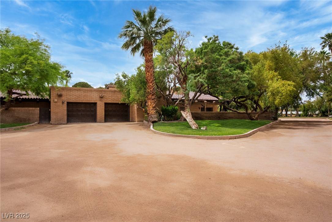 Las Vegas, NV 89120,3455 Five Pennies LN