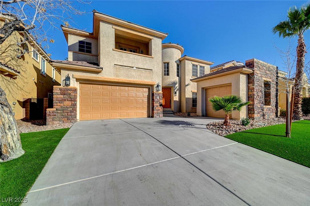 10530 Eagle Nest ST, Las Vegas, NV 89141