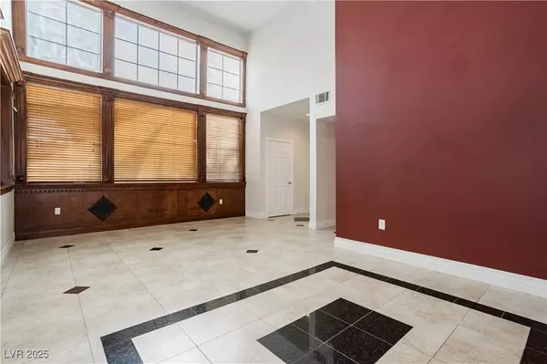 Las Vegas, NV 89121,4490 Zev CT