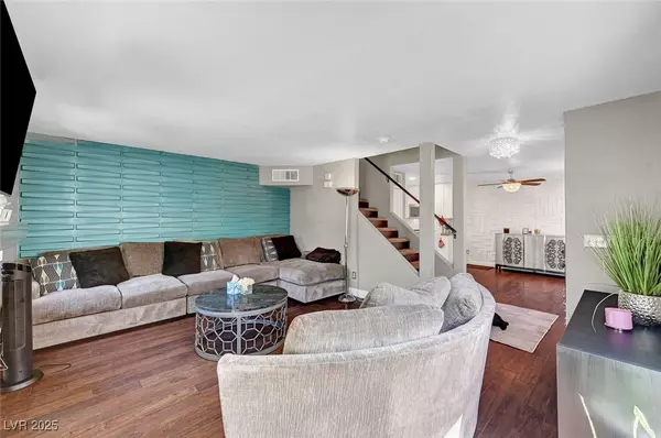 Henderson, NV 89052,506 Chestnut View PL