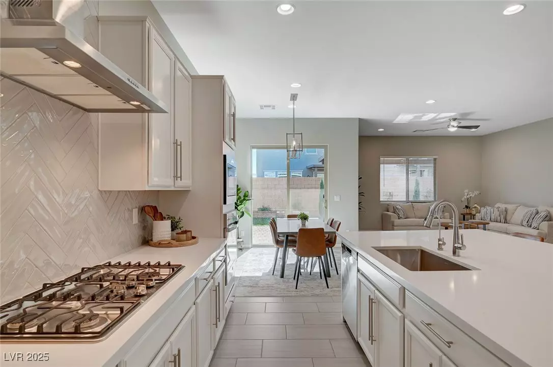 Las Vegas, NV 89141,10251 Tiger Milkweed ST