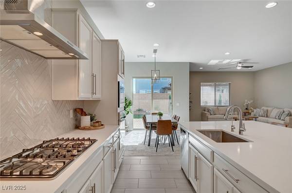 10251 Tiger Milkweed ST, Las Vegas, NV 89141