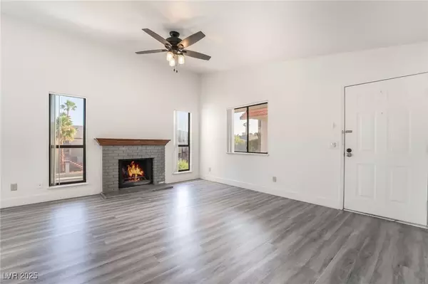 Henderson, NV 89014,611 Bass DR #C