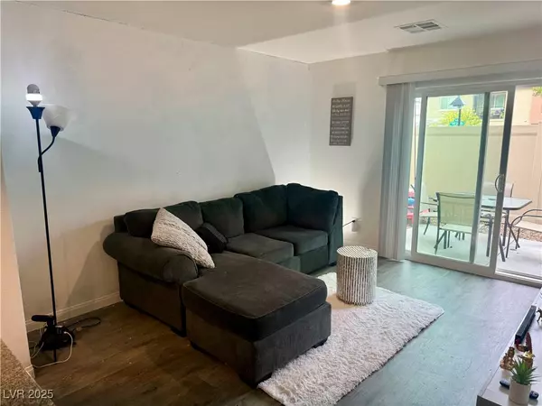 Las Vegas, NV 89183,2872 Atomic Tangerine WAY #2