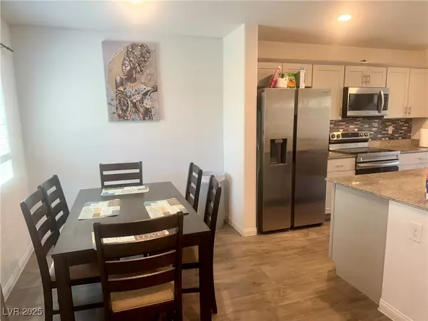 Las Vegas, NV 89183,2872 Atomic Tangerine WAY #2