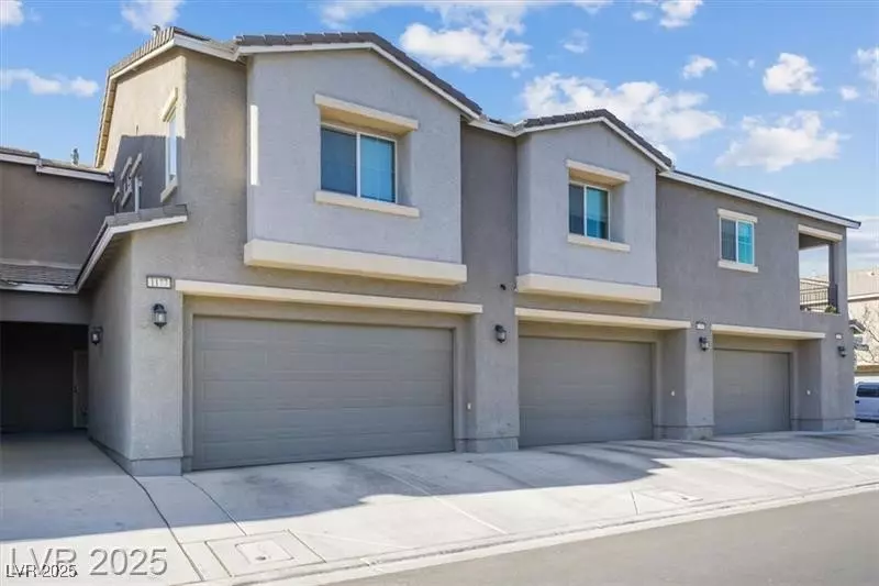 4465 Shimmering Skies ST #1177, North Las Vegas, NV 89031