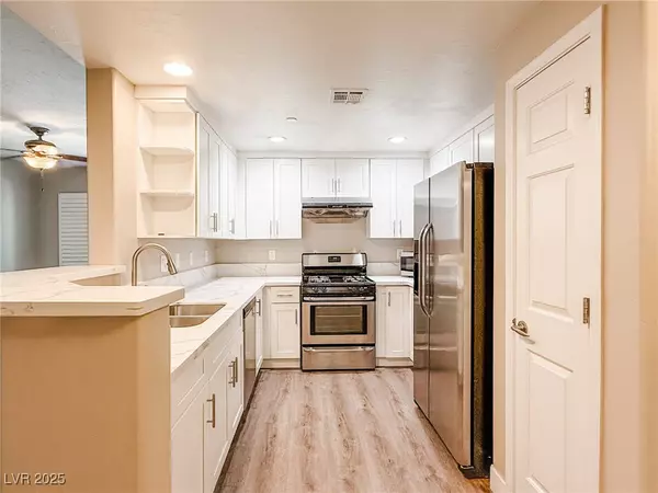 8324 W Charleston BLVD #1036, Las Vegas, NV 89117