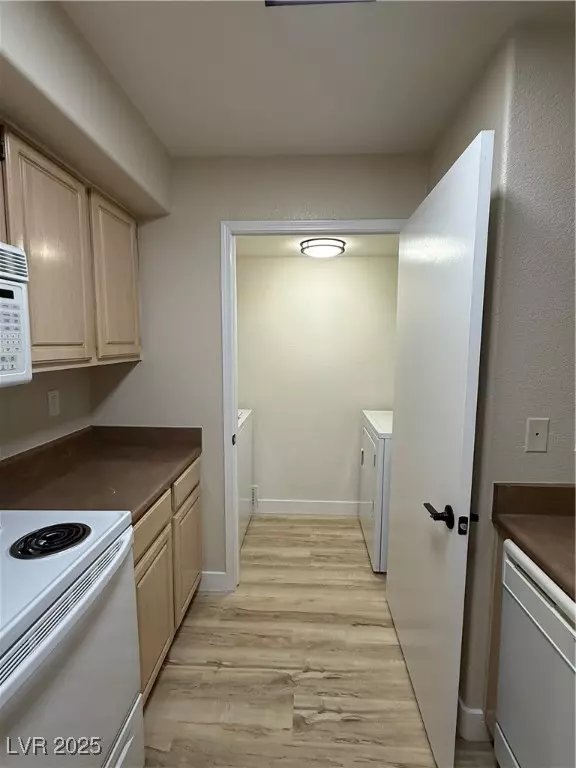 Las Vegas, NV 89183,555 E Silverado Ranch BLVD #1034