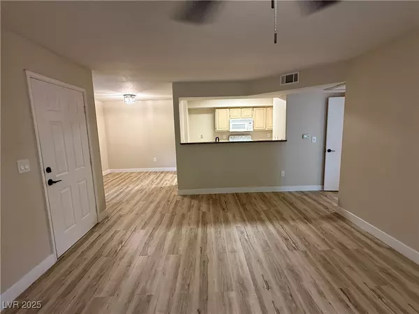 Las Vegas, NV 89183,555 E Silverado Ranch BLVD #1034