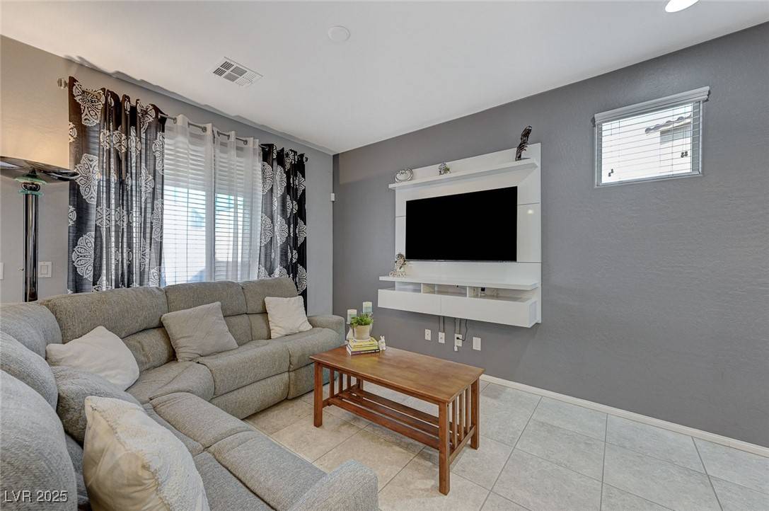 Las Vegas, NV 89122,6276 Point Isabel WAY