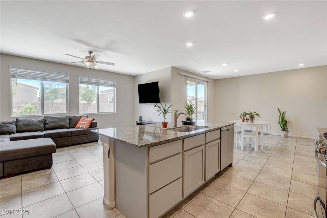 North Las Vegas, NV 89084,7246 Dazzle Point ST