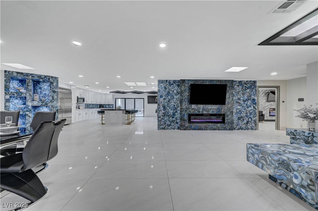 Las Vegas, NV 89146,3175 S Torrey Pines DR