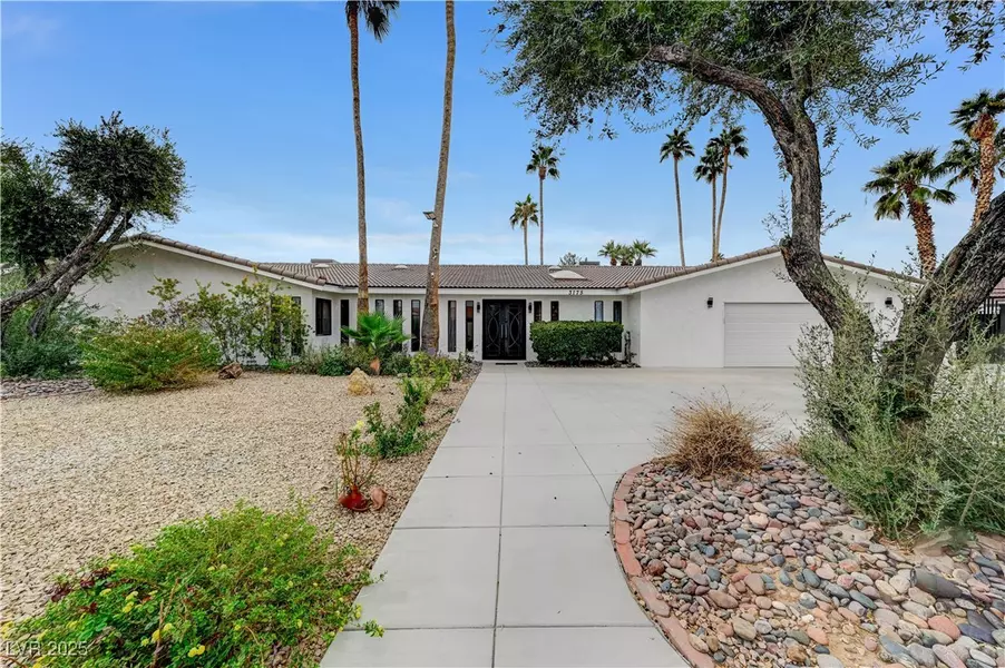 3175 S Torrey Pines DR, Las Vegas, NV 89146
