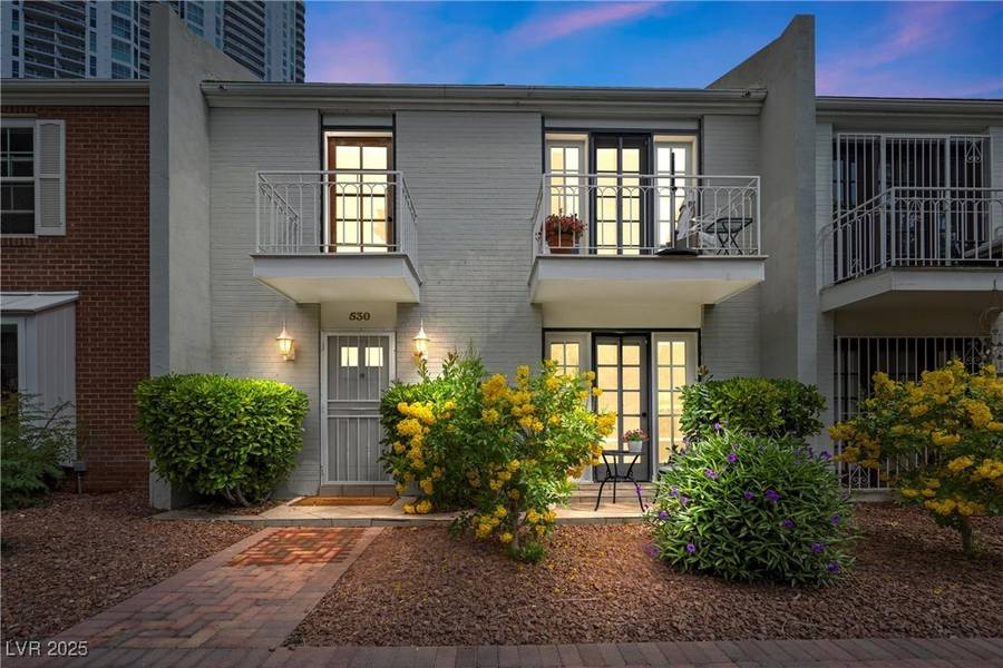 530 Tam O Shanter, Las Vegas, NV 89109