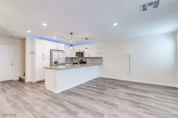 Las Vegas, NV 89166,10777 Briset CT